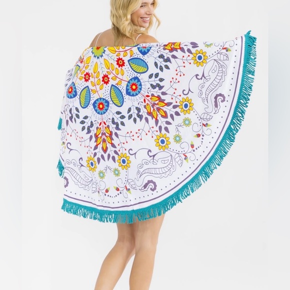 Round Fringe Beach Towel with Colorful Floral Mandala - Picture 5 of 6